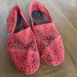 Last call! Toms coral crochet slip-on shoes, fit size 8